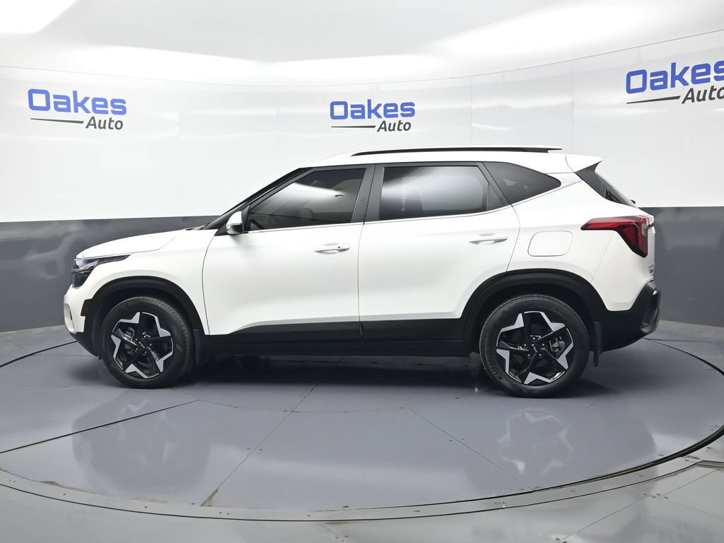 Used 2024 Kia Seltos EX AWD/4WD image 4