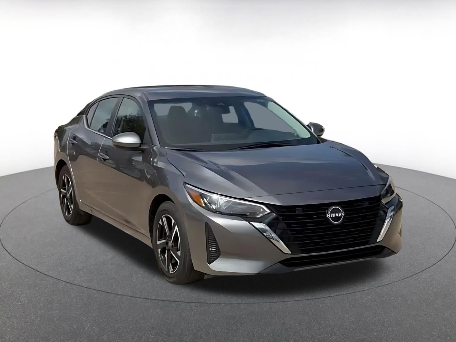 Used 2025 Nissan Sentra SV image 3