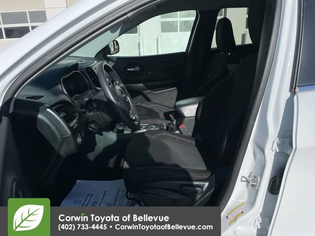 Used 2019 Jeep Cherokee Latitude w/ Popular Appearance Group image 15