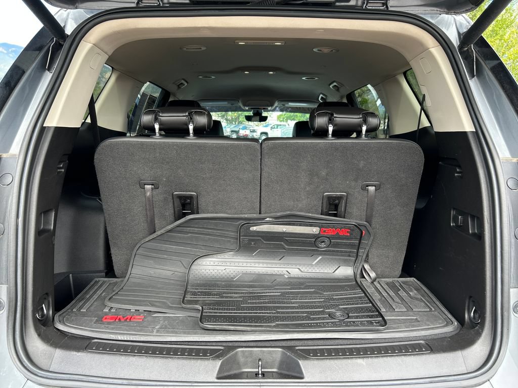 Used 2020 GMC Acadia Denali w/ Technology Package AWD/4WD image 5