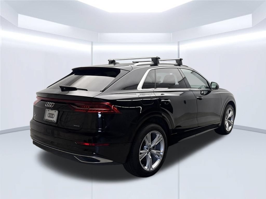 Used 2023 Audi Q8 Premium w/ Convenience Package AWD/4WD image 9