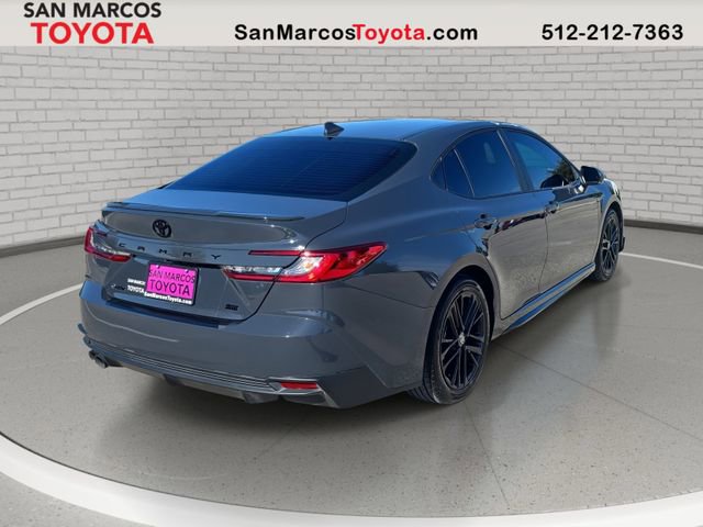 Used 2025 Toyota Camry SE image 5