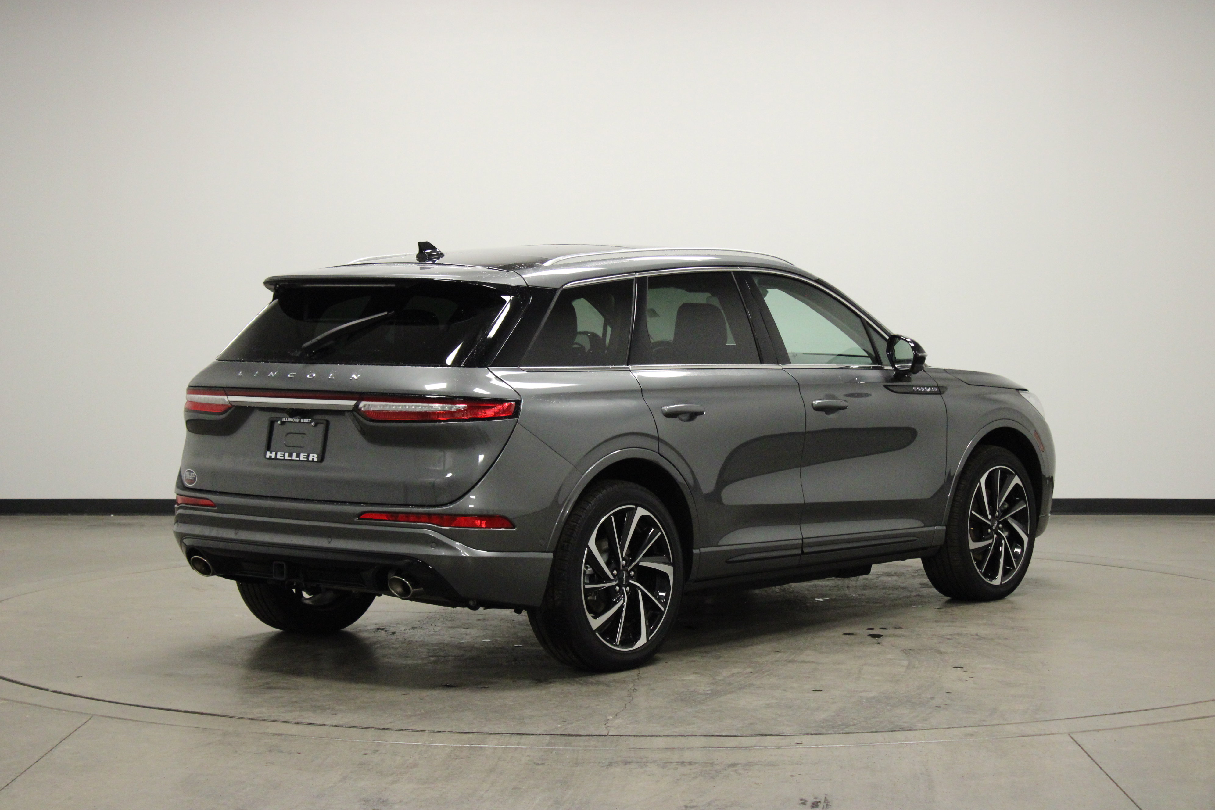 Used 2023 Lincoln Corsair Grand Touring image 8