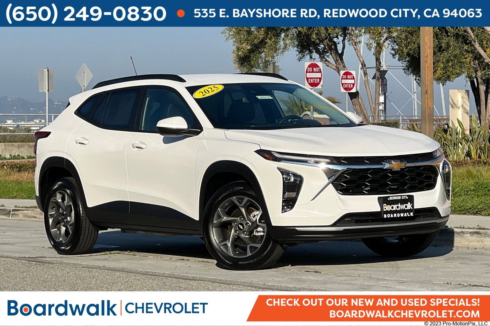 Used 2025 Chevrolet Trax LT w/ LT Convenience Package image 1
