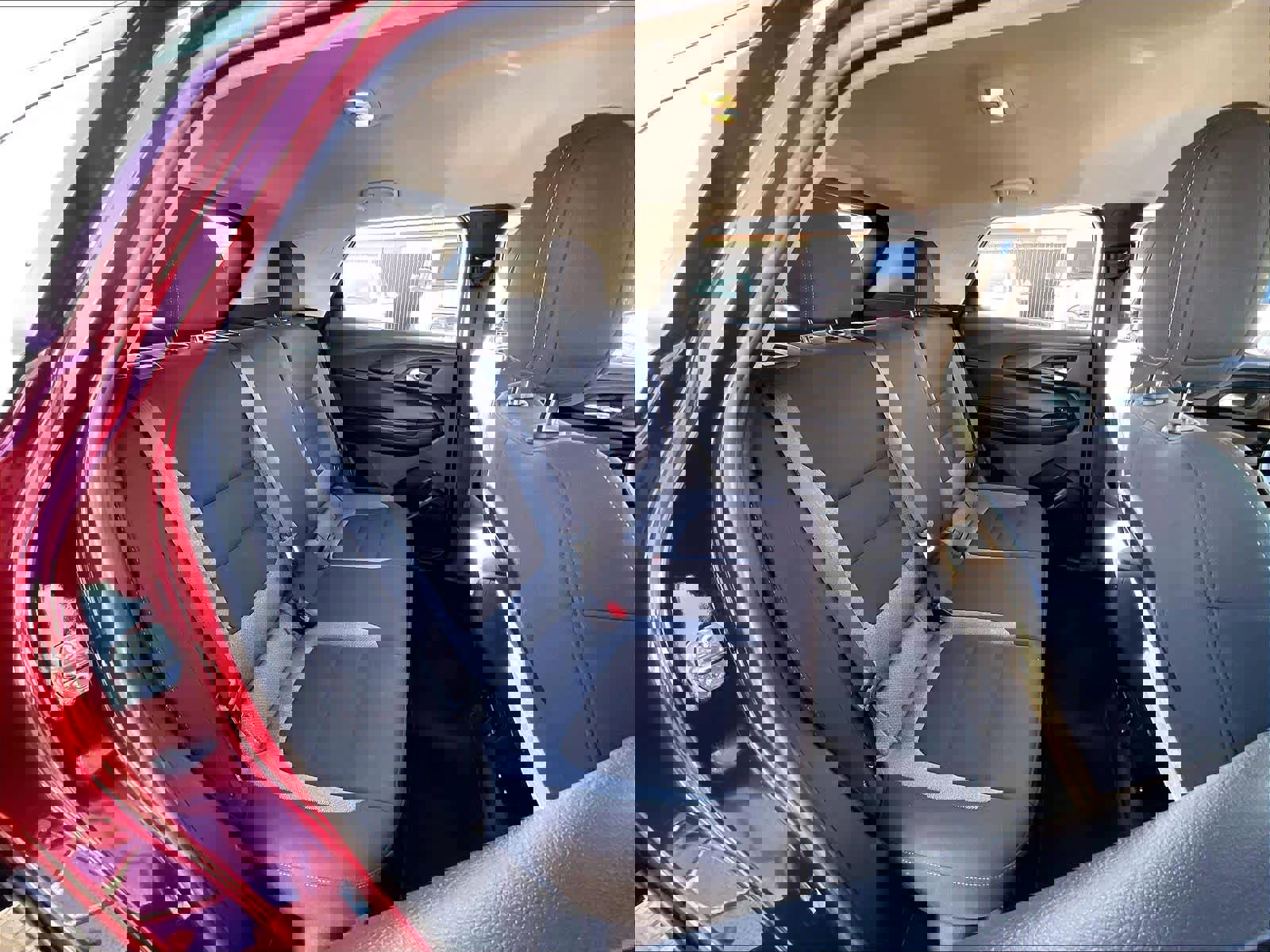 Used 2023 Chevrolet TrailBlazer LT w/ Convenience Package image 29