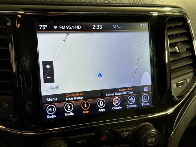 Used 2019 Jeep Grand Cherokee Limited AWD/4WD image 27