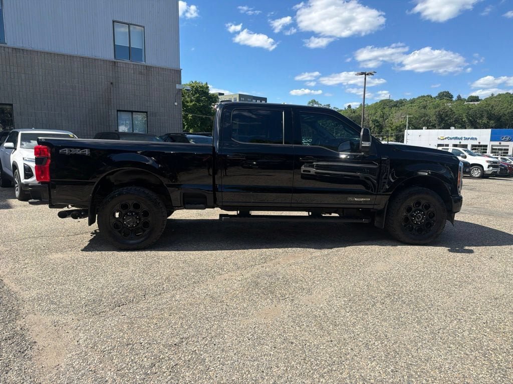 Used 2023 Ford F250 Lariat w/ Black Appearance Package AWD/4WD image 8