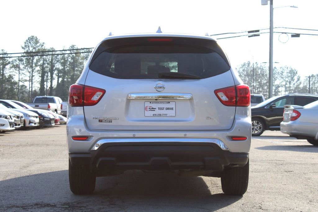 Used 2020 Nissan Pathfinder SL image 6