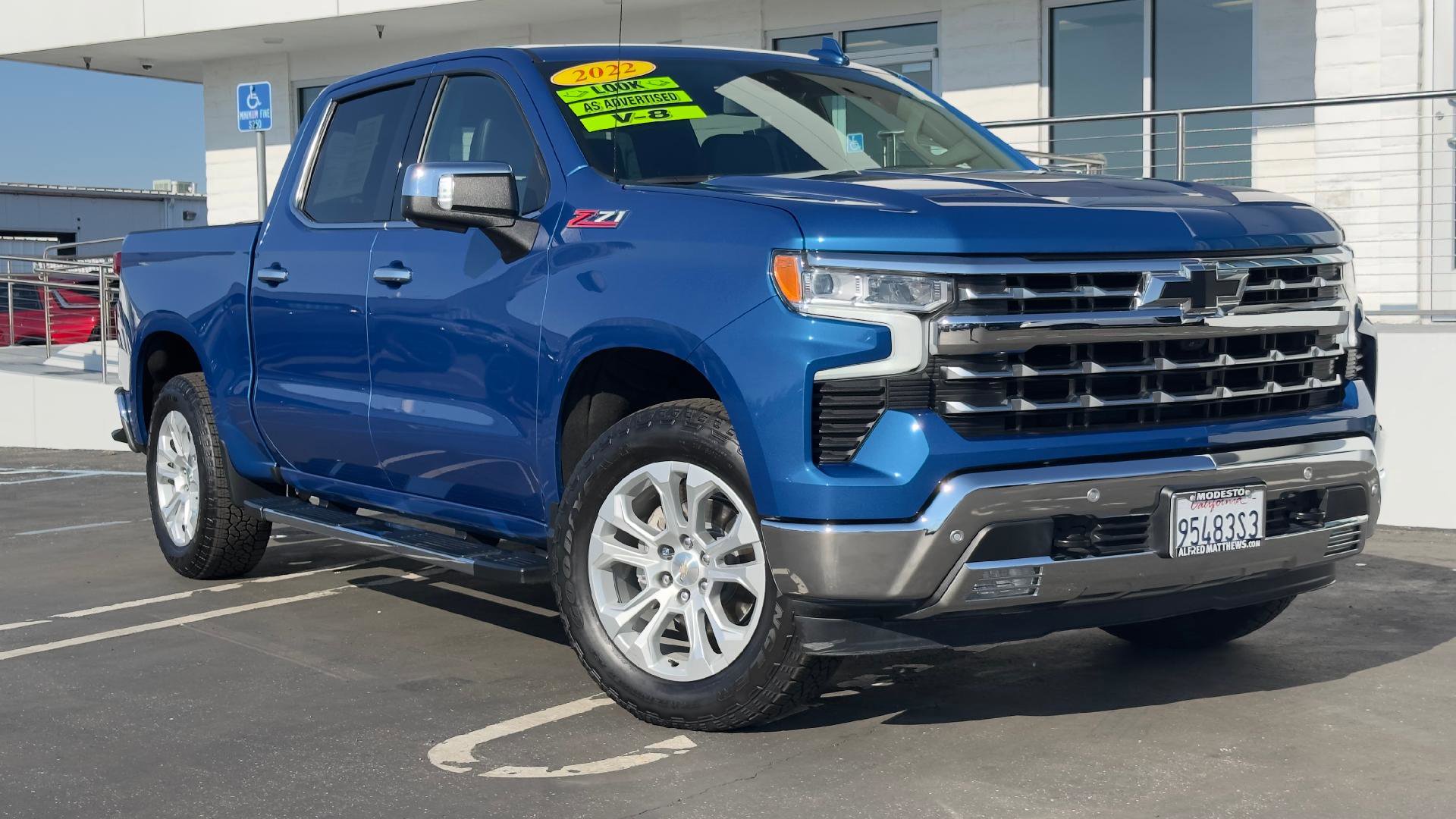 Used 2022 Chevrolet Silverado 1500 LTZ AWD/4WD image 2