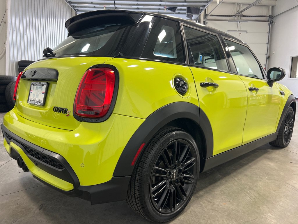 Used 2023 MINI Cooper S FWD image 7