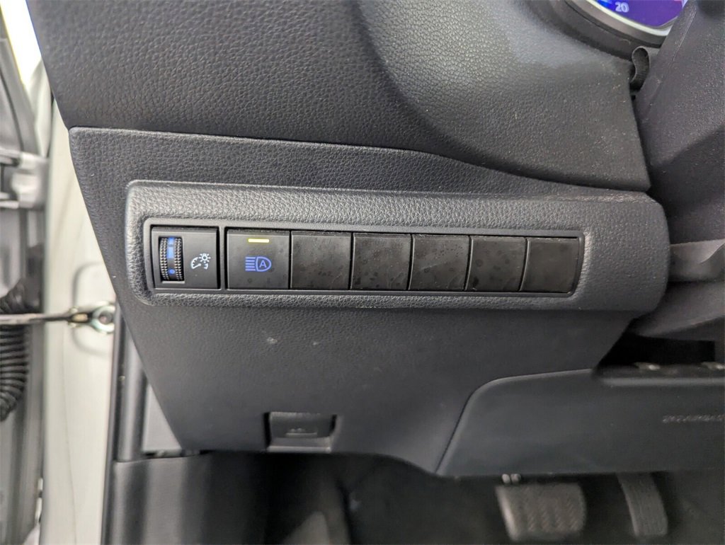 Used 2022 Toyota Corolla XSE image 25