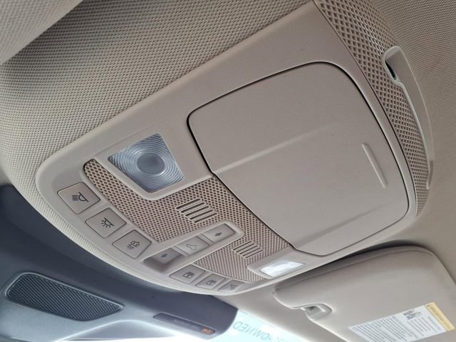 Used 2023 Lincoln Nautilus Reserve image 17