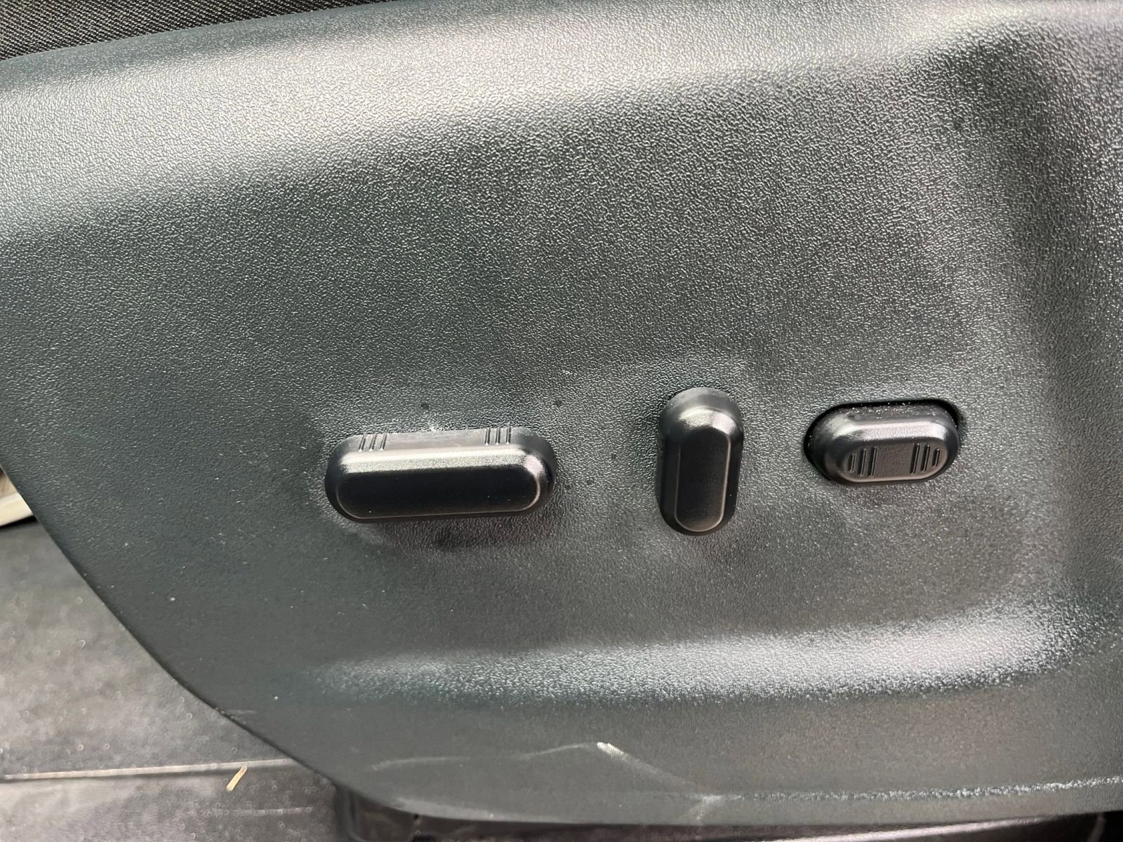 Used 2023 Ford Transit 350 XLT image 23