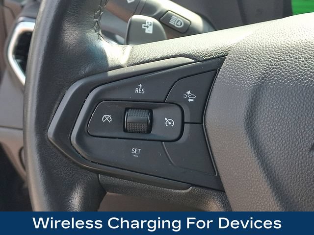 Used 2023 Chevrolet Bolt LT w/ Infotainment Package FWD image 7