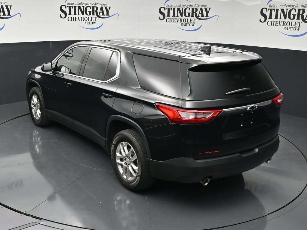 Used 2021 Chevrolet Traverse LS w/ LPO, Blackout Package FWD image 16