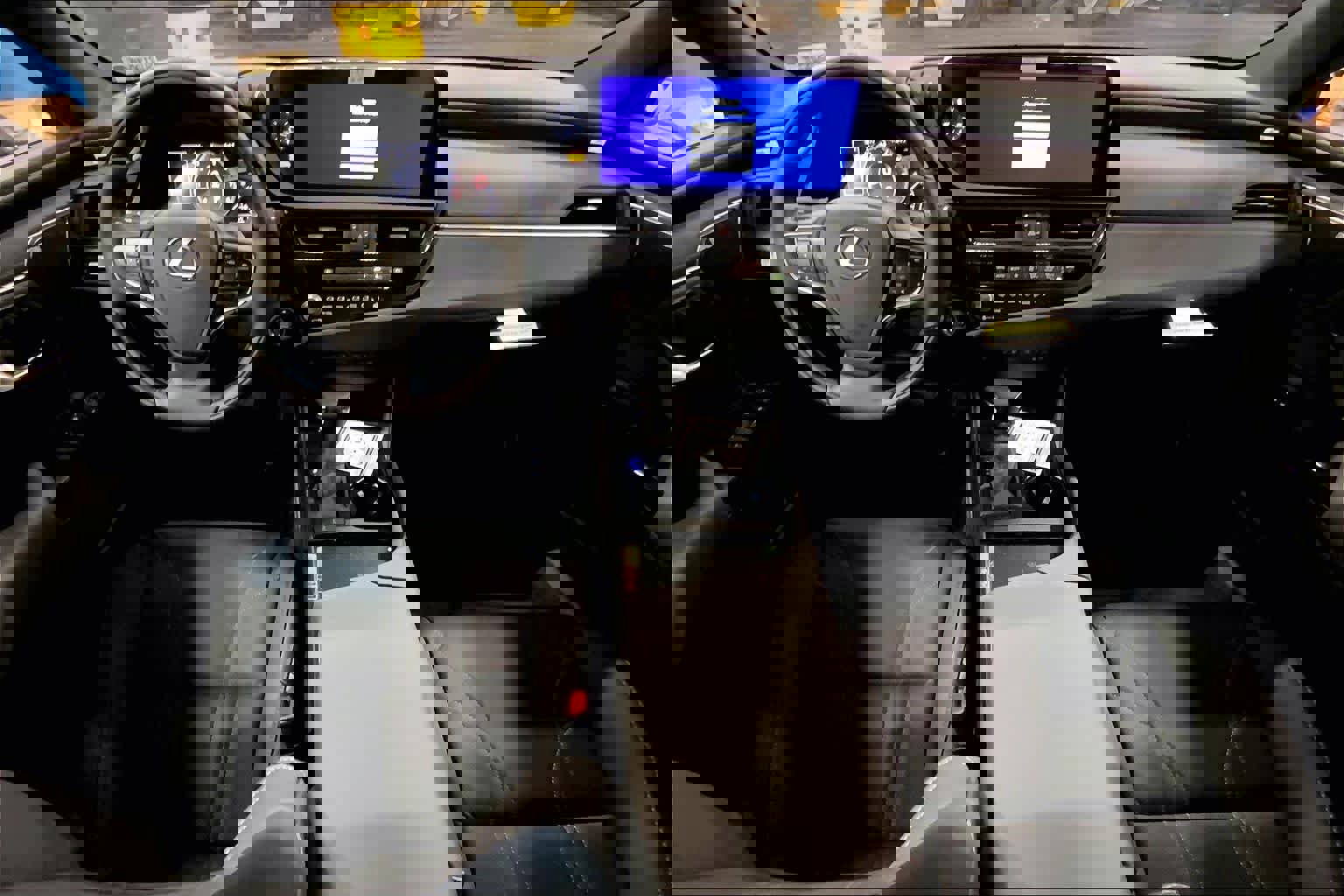 New 2025 Lexus ES 350 Ultra Luxury image 5