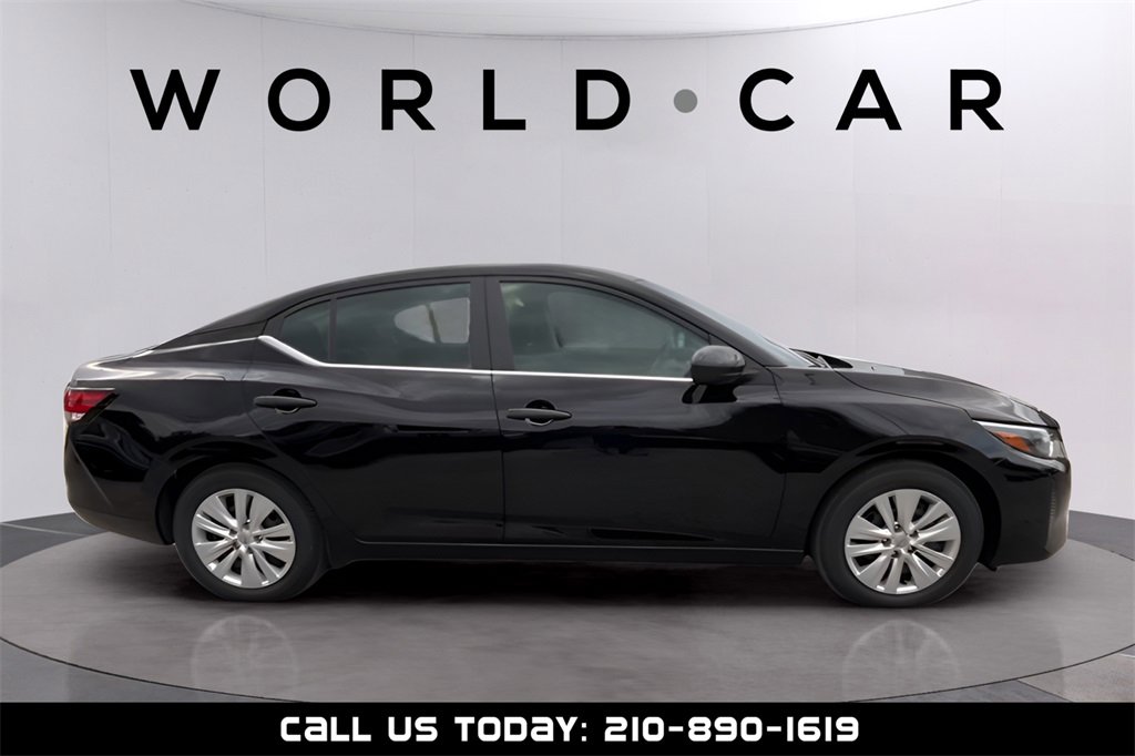 Used 2025 Nissan Sentra S image 8