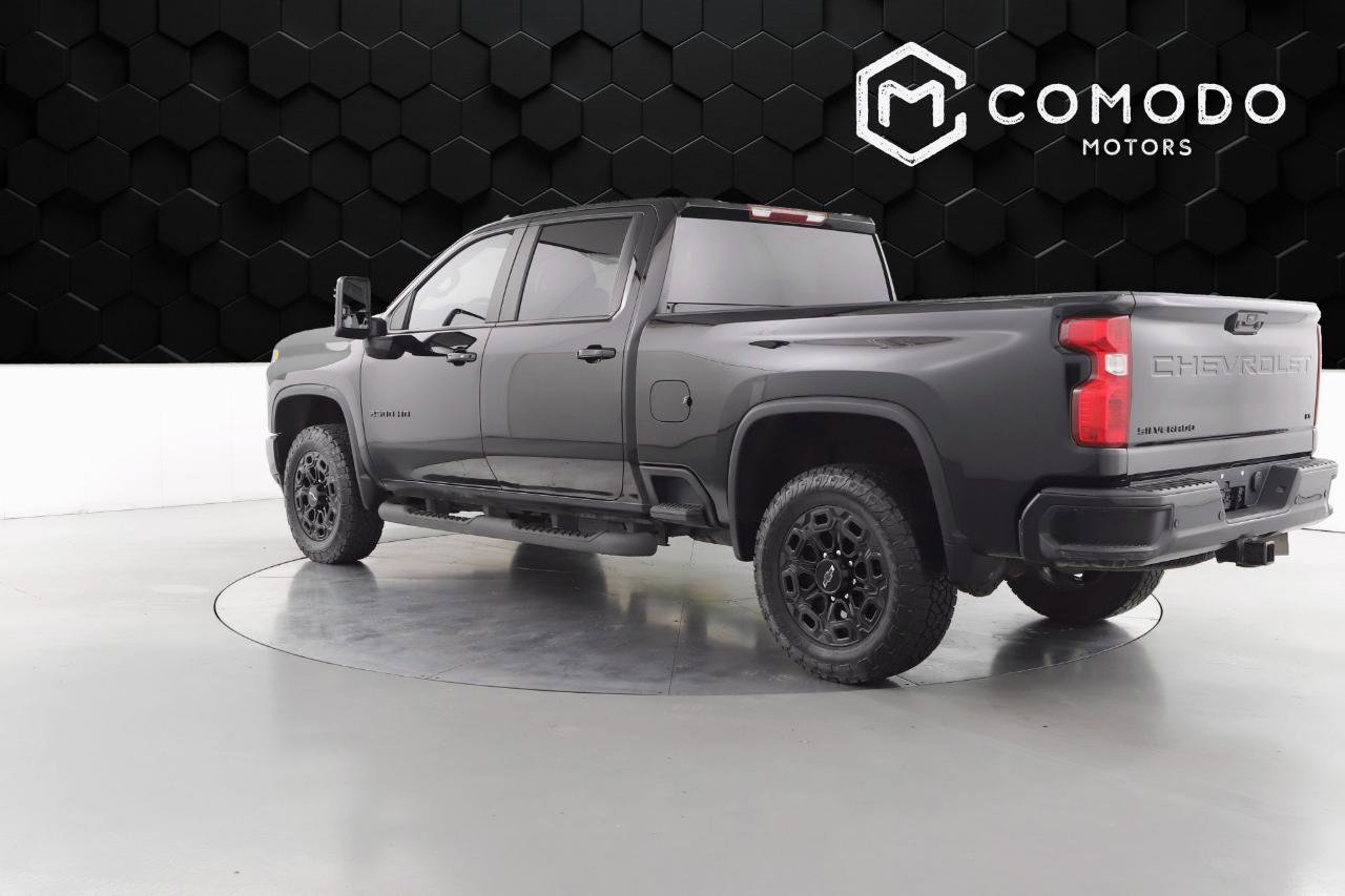 Used 2022 Chevrolet Silverado 2500 LT w/ Midnight Edition AWD/4WD image 5