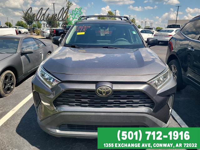 Used 2020 Toyota RAV4 LE FWD image 2