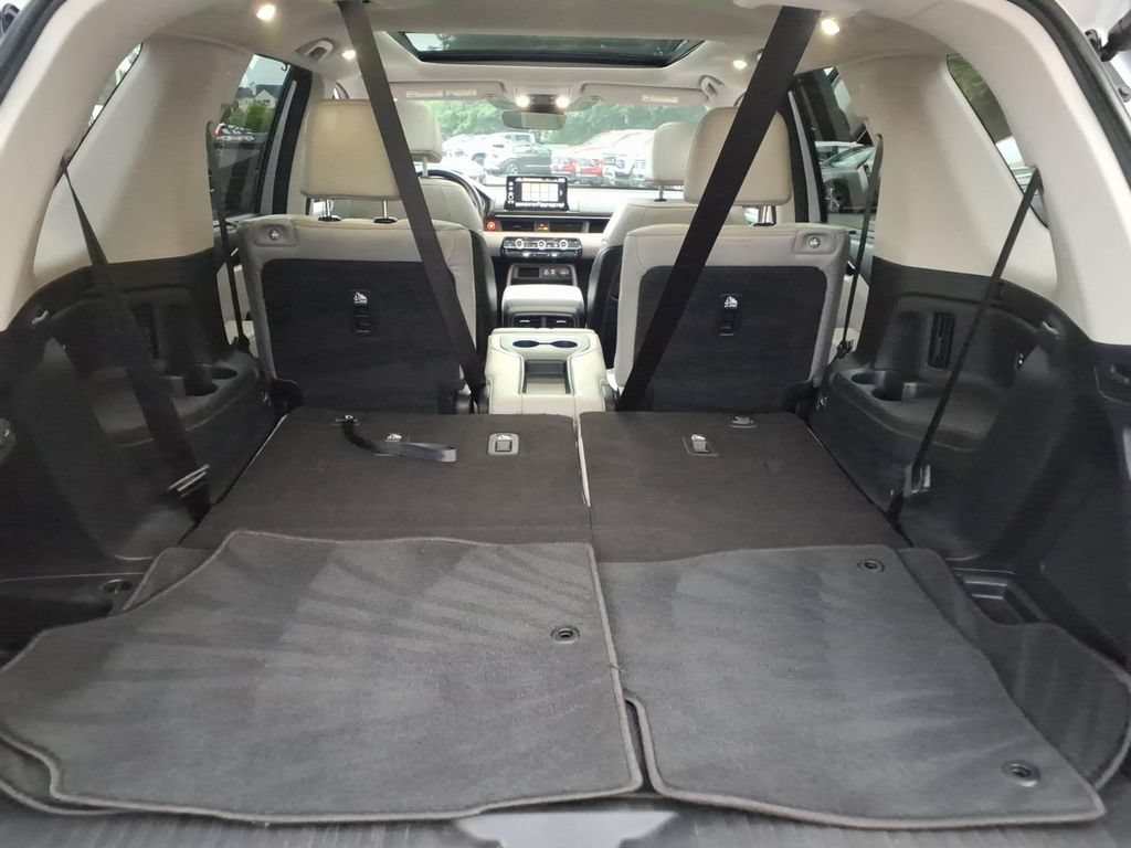 Used 2024 Honda Pilot Touring image 21