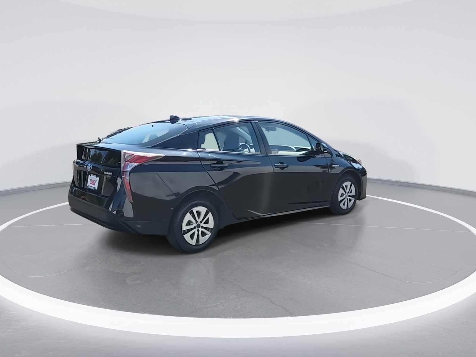 Certified 2018 Toyota Prius Three FWD image 8