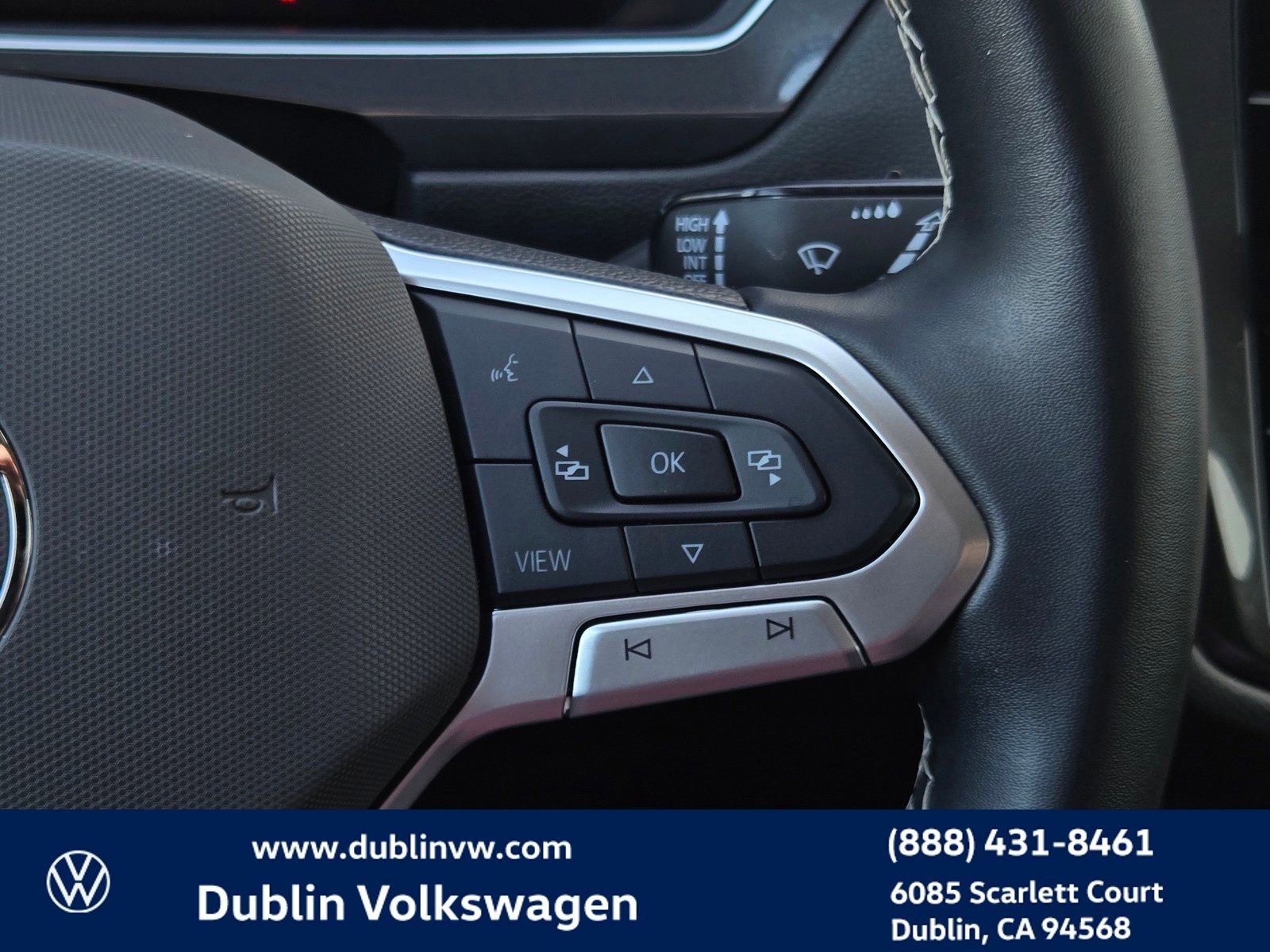 Used 2024 Volkswagen Tiguan SE image 20