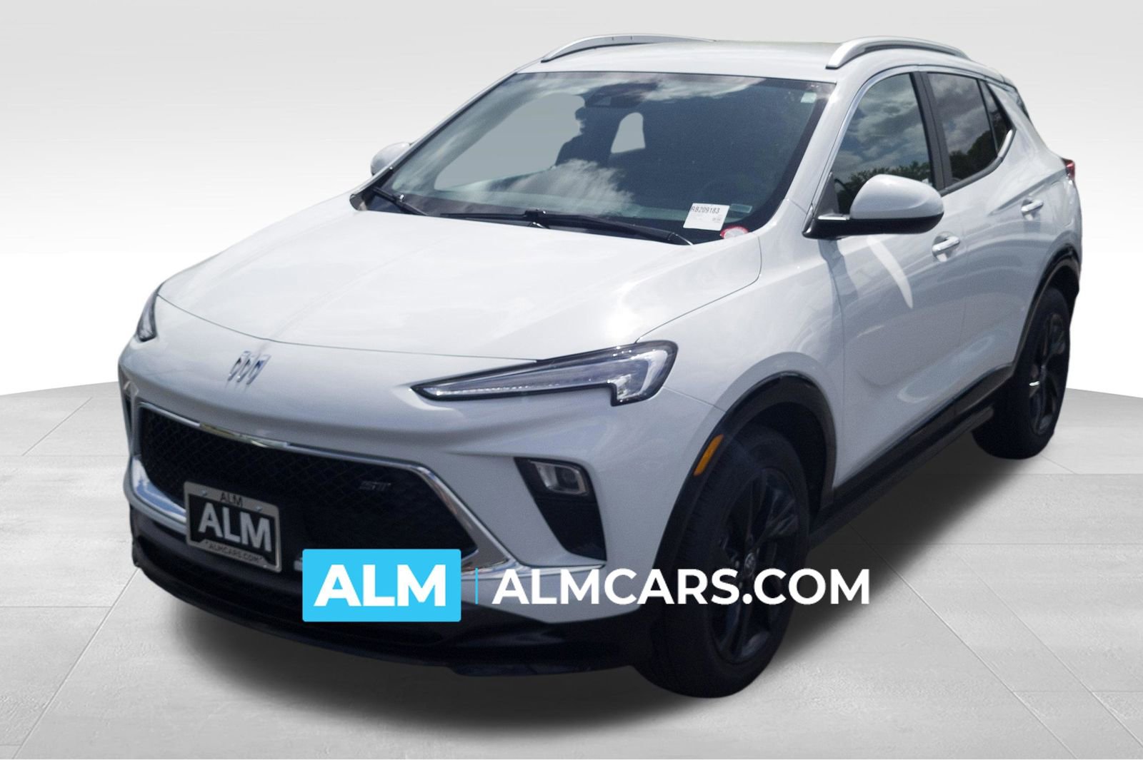 Used 2024 Buick Encore GX Sport Touring image 1