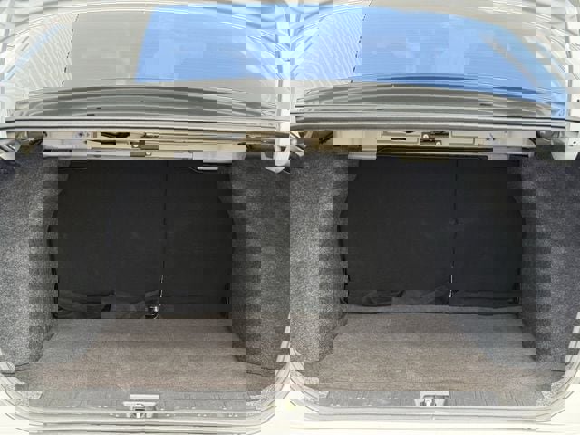 Used 2021 Nissan Versa SV image 30