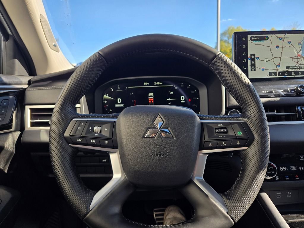 New 2025 Mitsubishi Outlander SEL image 33