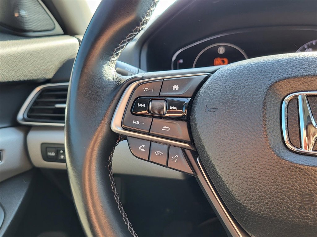 Used 2018 Honda Accord Touring image 22