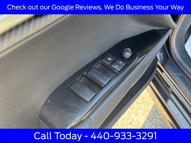 Used 2025 Toyota Camry SE image 13