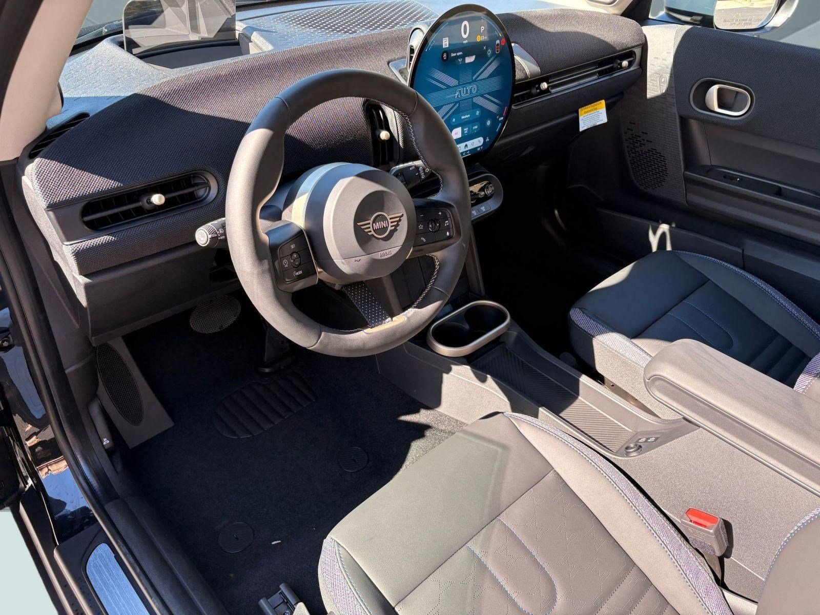 New 2026 MINI Cooper 2-Door Hardtop image 4