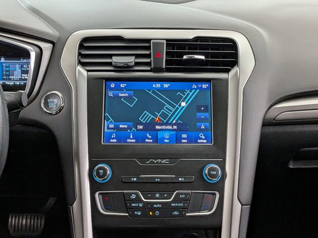 Used 2020 Ford Fusion SE image 31