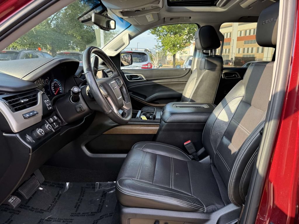 Used 2018 GMC Yukon Denali w/ Denali Ultimate Package AWD/4WD image 14