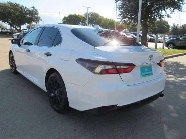Used 2022 Toyota Camry LE image 12