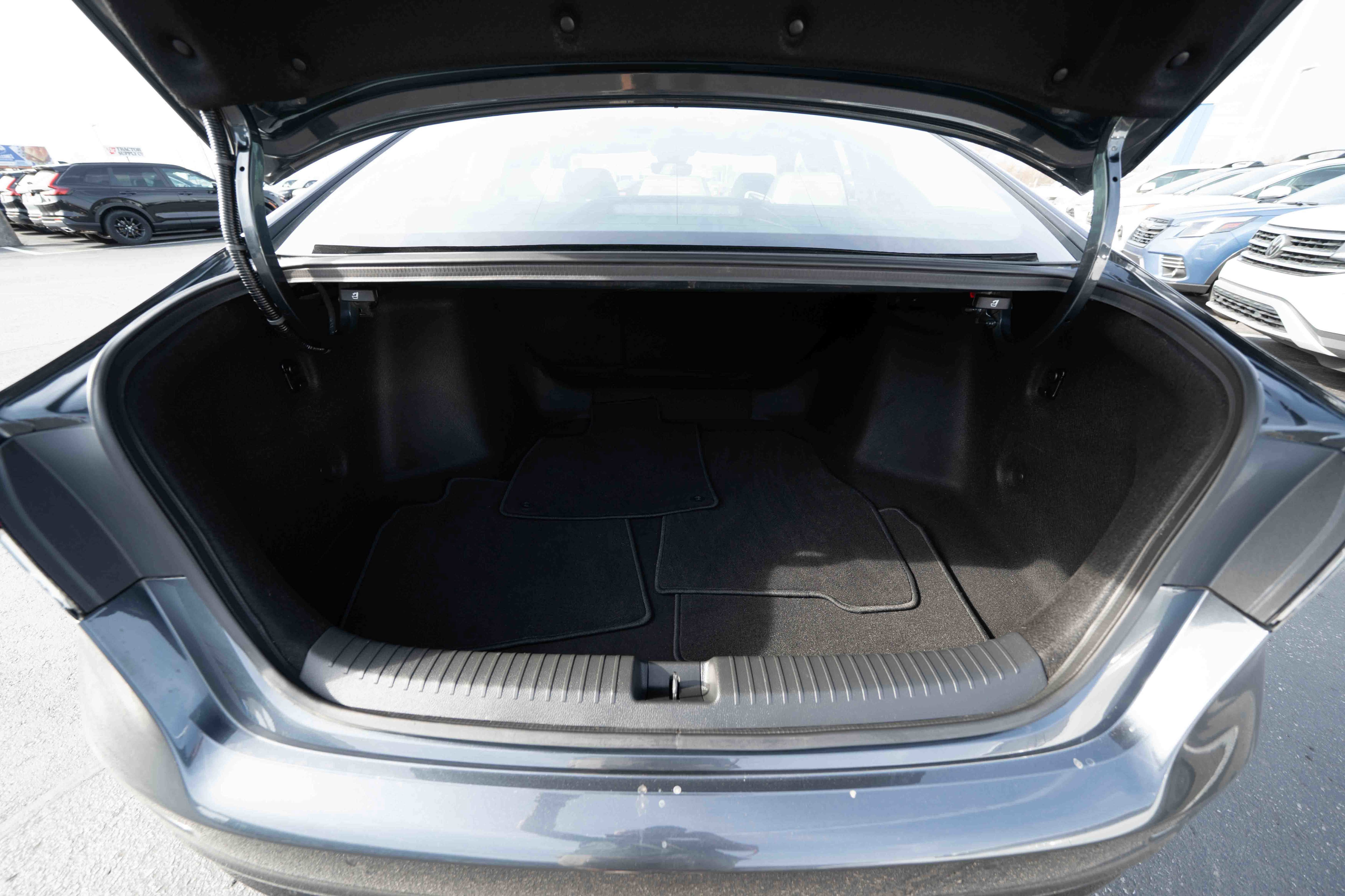 Used 2024 Honda Accord Touring image 27