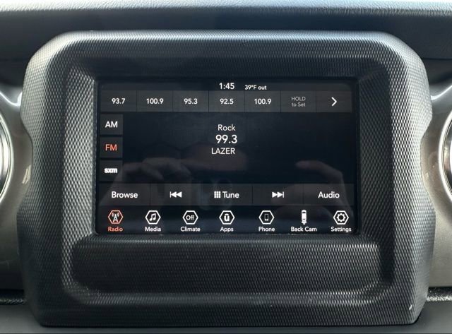 Used 2018 Jeep Wrangler Unlimited Sahara image 18