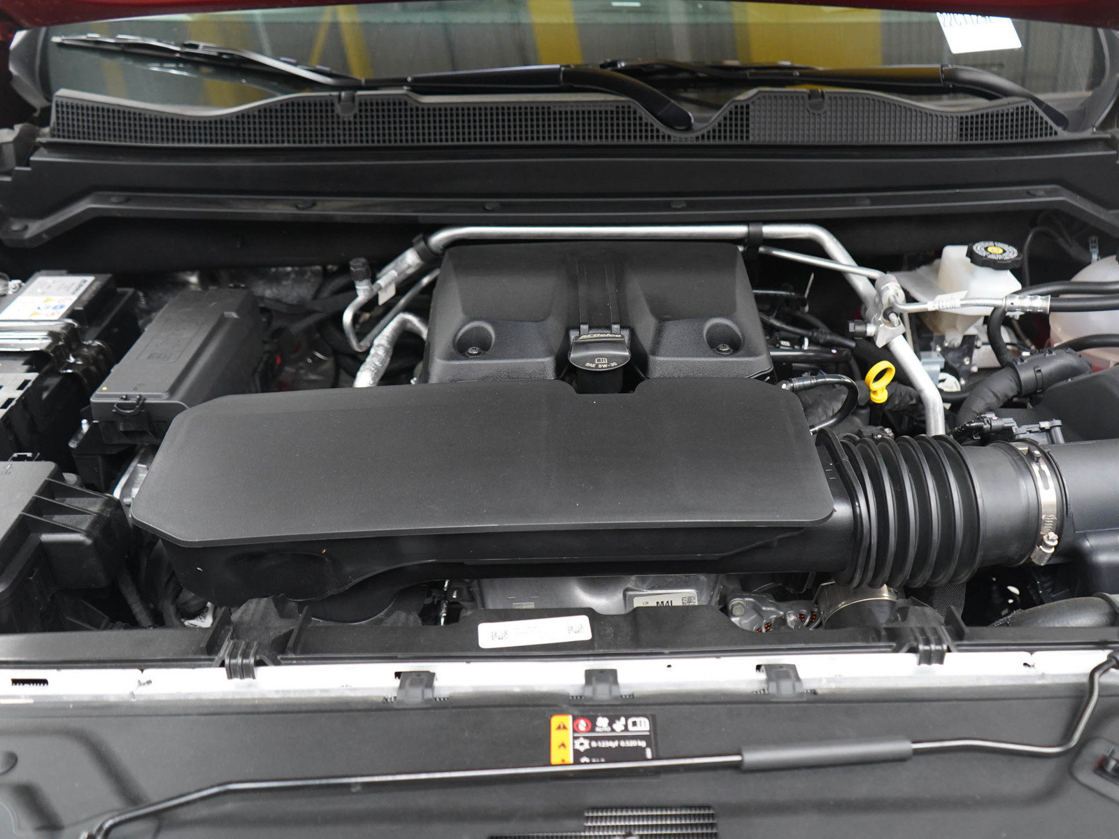 Used 2025 Chevrolet Colorado ZR2 w/ Technology Package AWD/4WD image 28