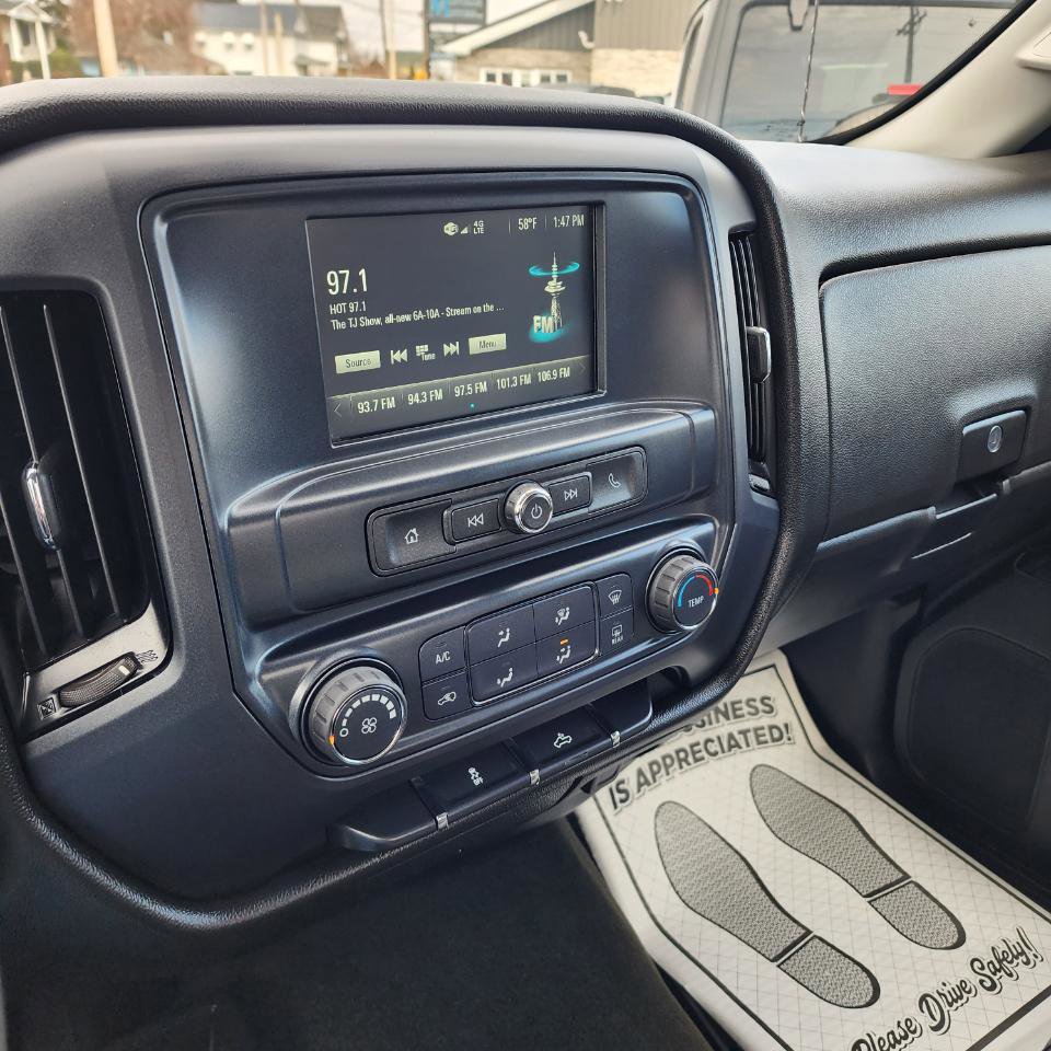 Used 2018 Chevrolet Silverado 1500 Custom w/ Custom Value Package AWD/4WD image 10