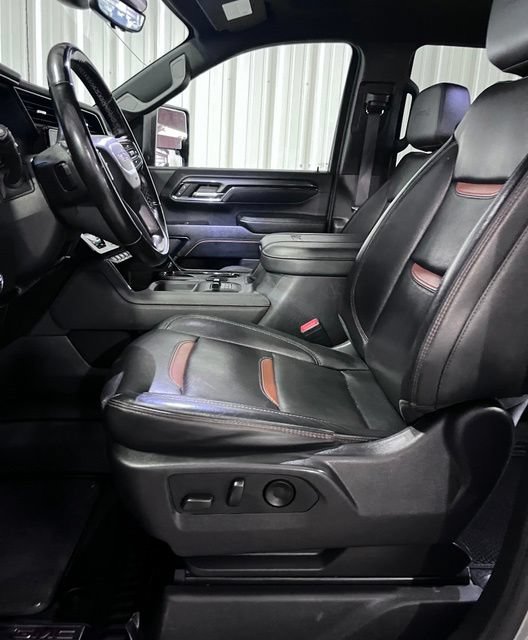 Used 2024 GMC Sierra 2500 AT4 w/ Technology Package AWD/4WD image 12
