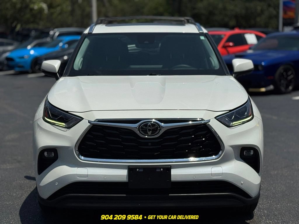Used 2021 Toyota Highlander Limited FWD image 12