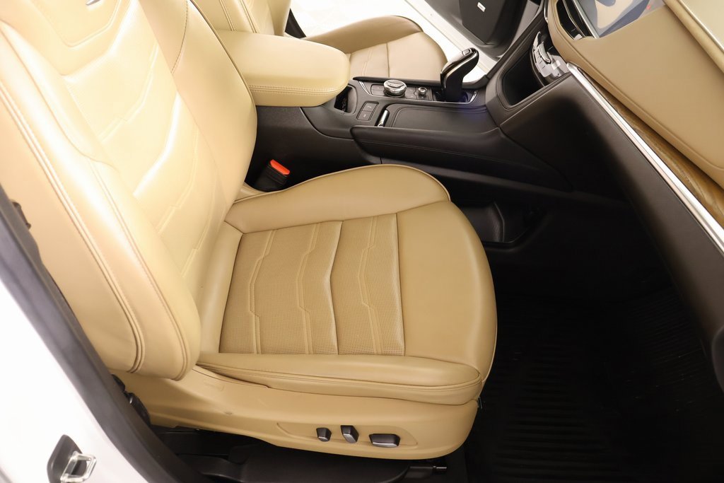 Used 2020 Cadillac XT5 Premium Luxury w/ Platinum Package image 13