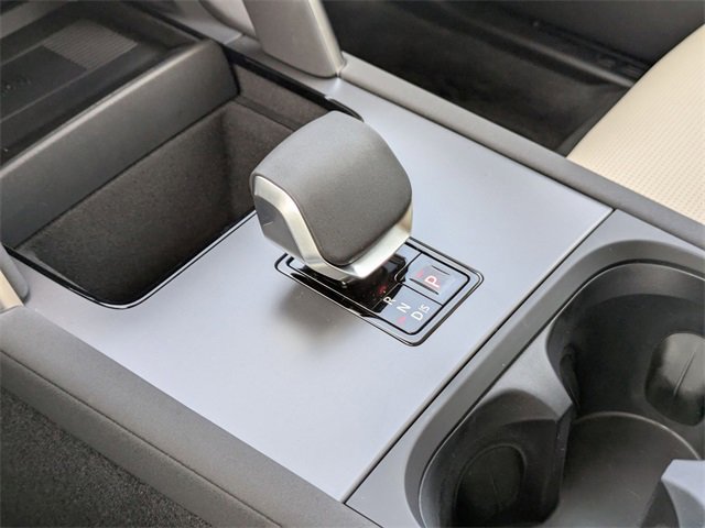 New 2025 Land Rover Discovery Sport S image 9