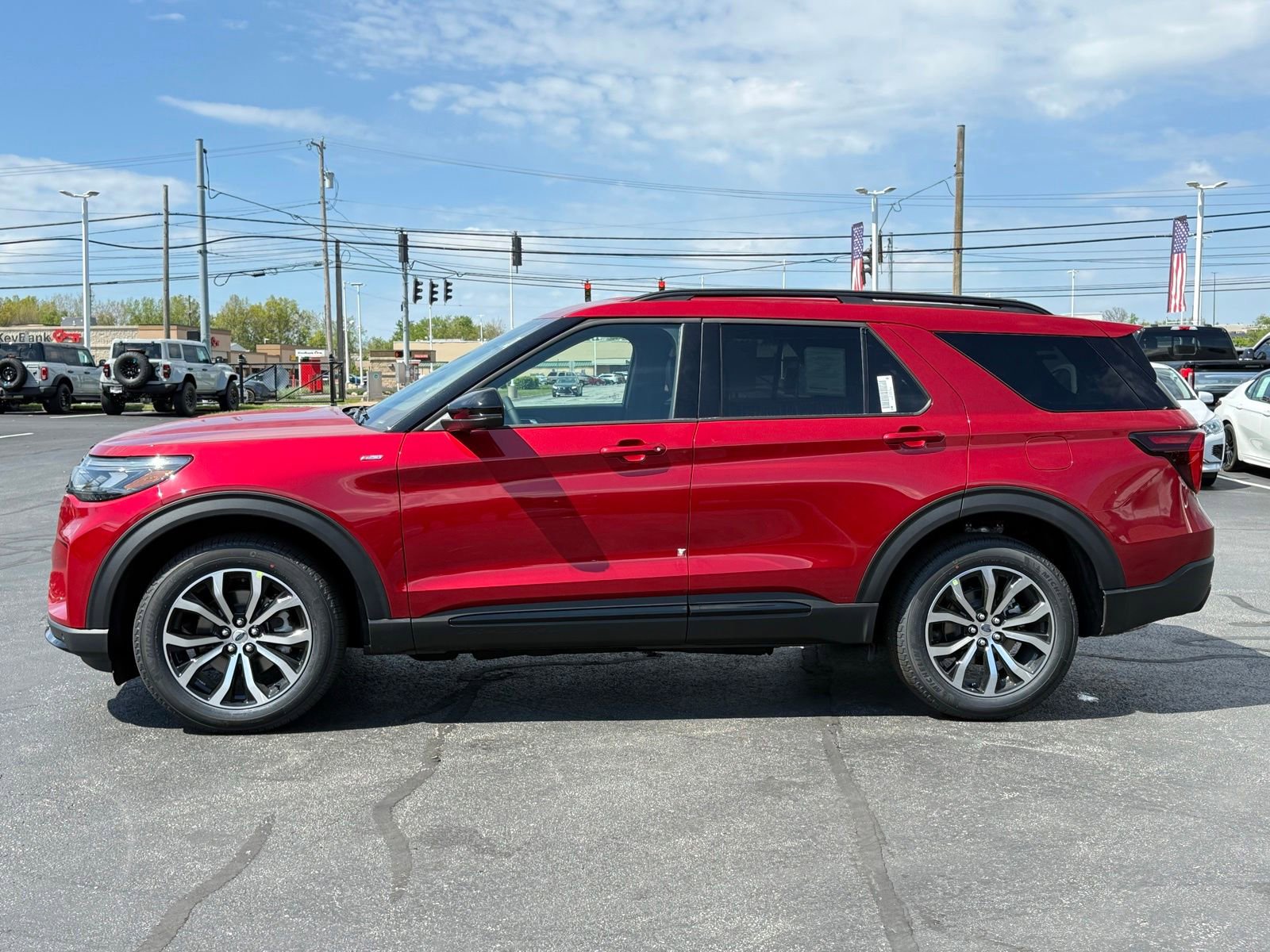 New 2026 Ford Explorer ST-Line AWD/4WD image 3