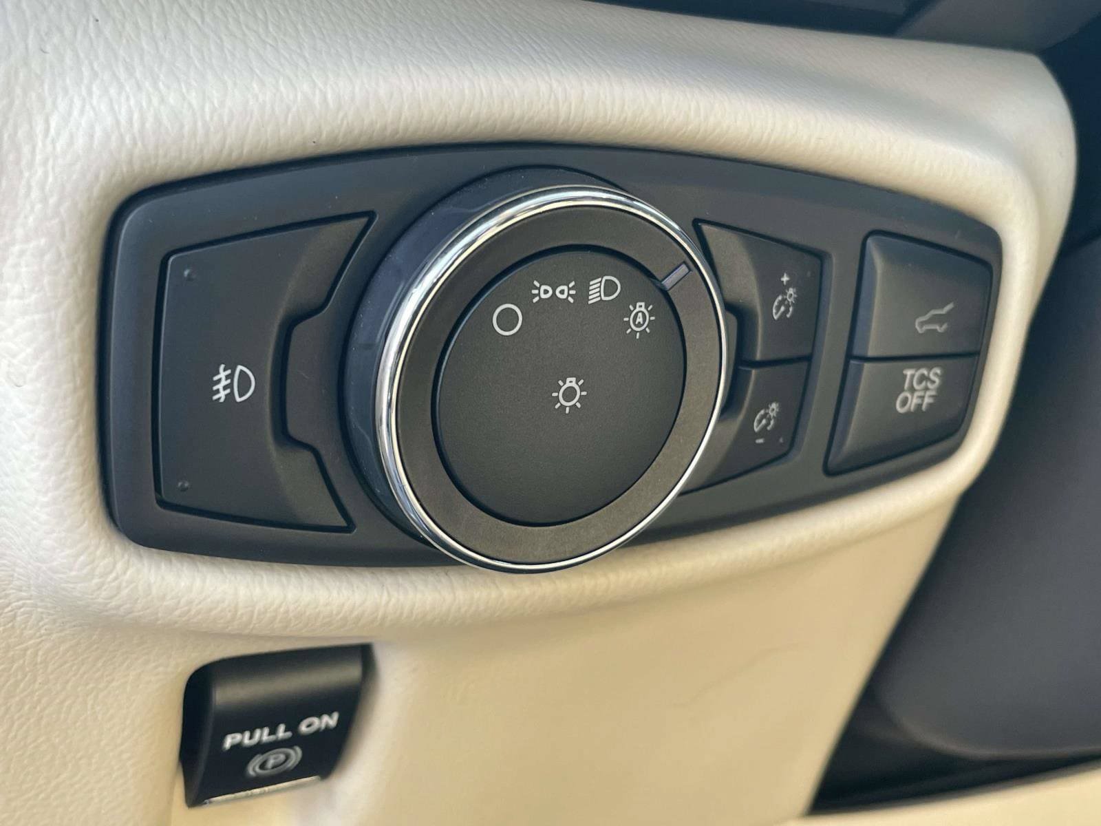 Used 2019 Lincoln Nautilus Reserve w/ Driver Assistance Package AWD/4WD image 18