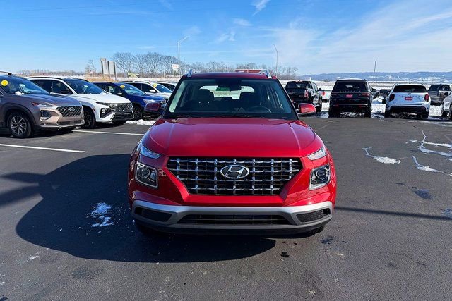 New 2026 Hyundai Venue SEL image 2