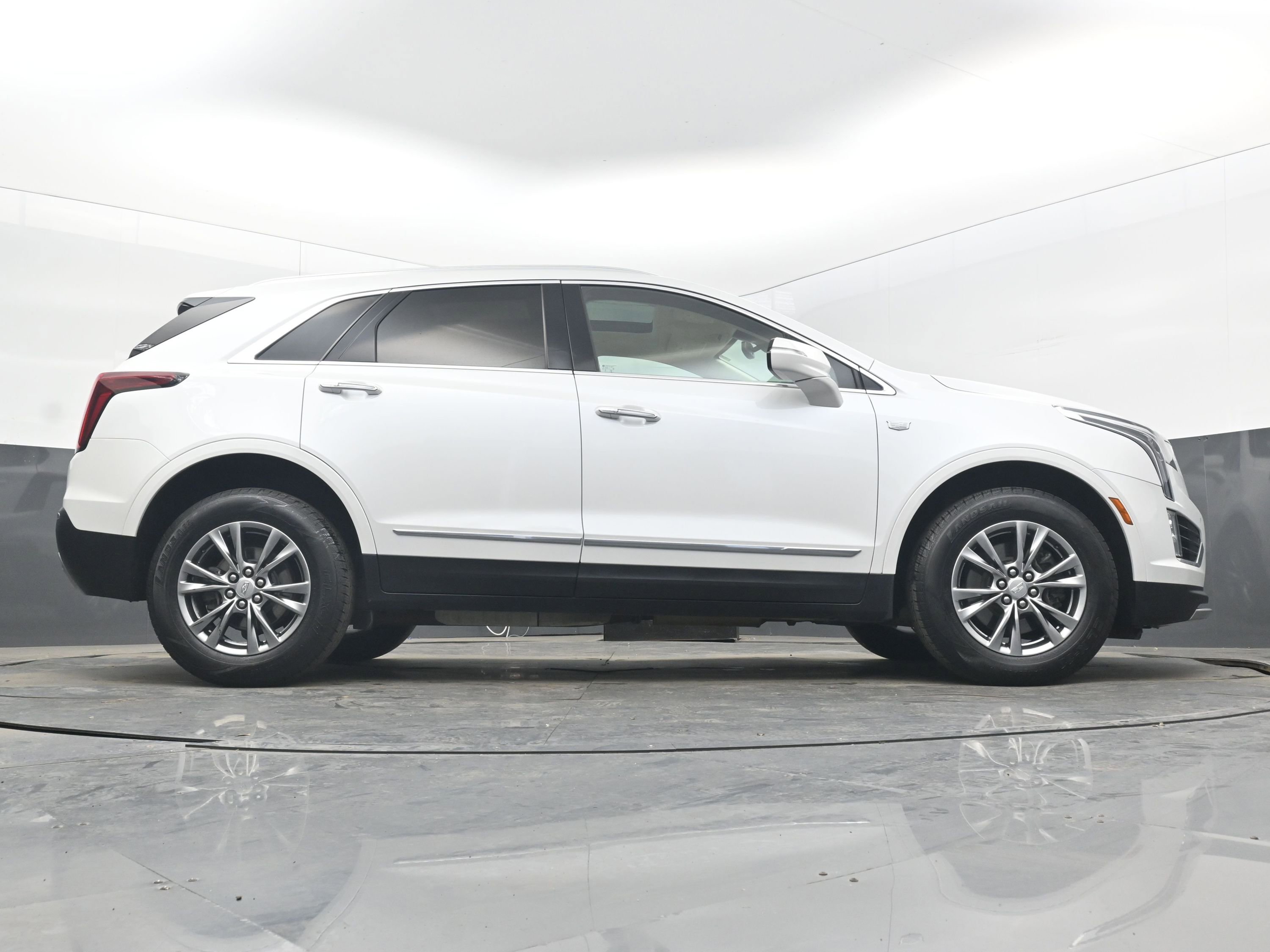 Used 2023 Cadillac XT5 Premium Luxury image 30