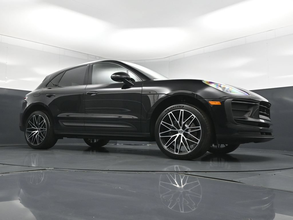 New 2026 Porsche Macan AWD/4WD image 30