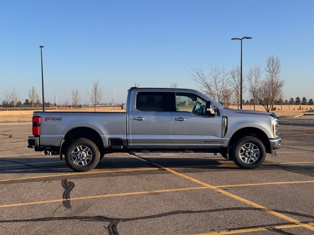 Used 2024 Ford F350 Lariat image 2
