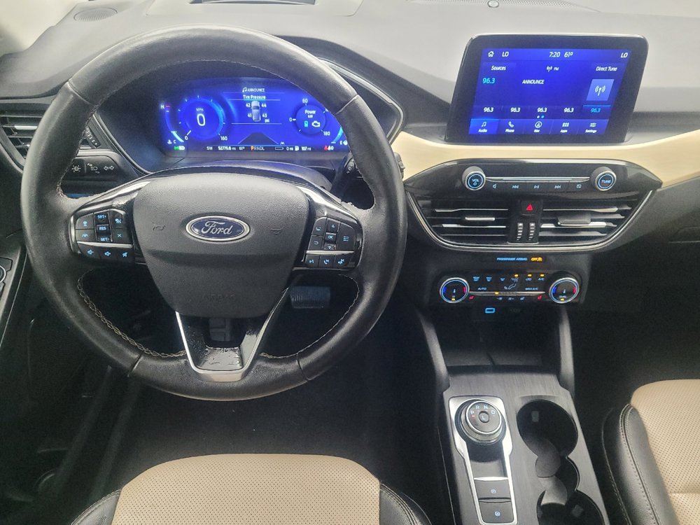 Used 2022 Ford Escape Titanium w/ Titanium Premium Package FWD image 22